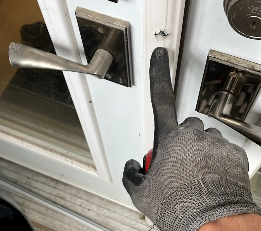 How to Repair Scratches in Wood Doors